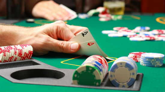 Hur spelar man poker del 2: Onlinepokerturneringar
